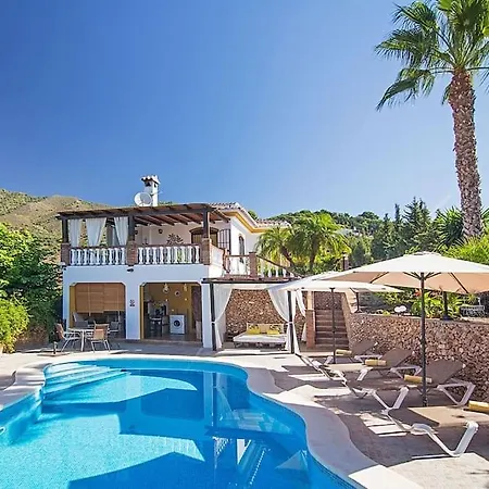 Maravillosa Con Piscina En Ax-38f Holiday home
